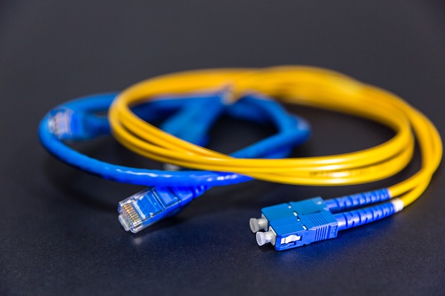 Applications of Optical Fiber in Internet